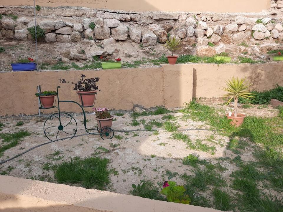 Emile Altwal Madaba Apartamento Exterior foto